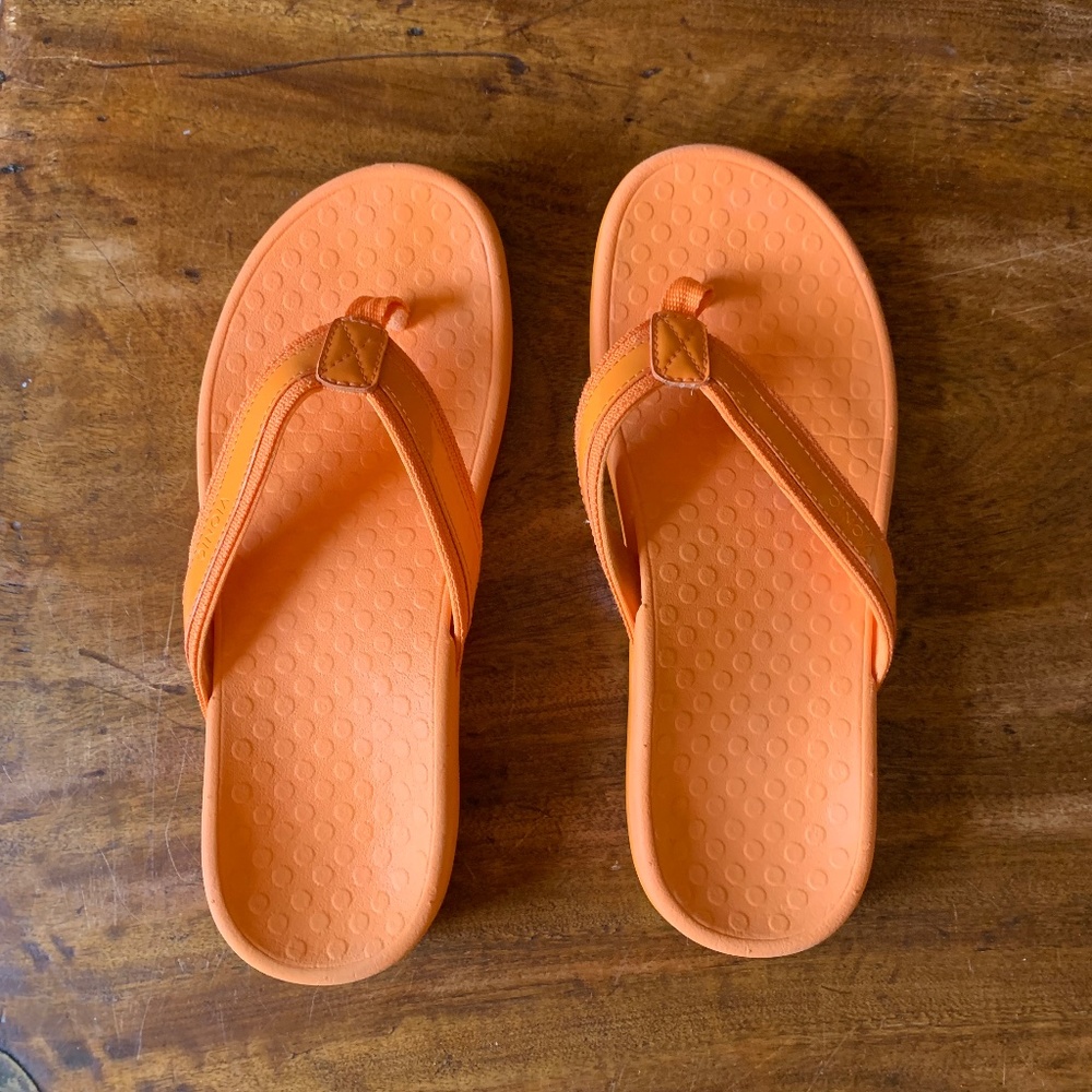 Vionic Tide II - Women's Leather Orthotic Sandals - Orthaheel
